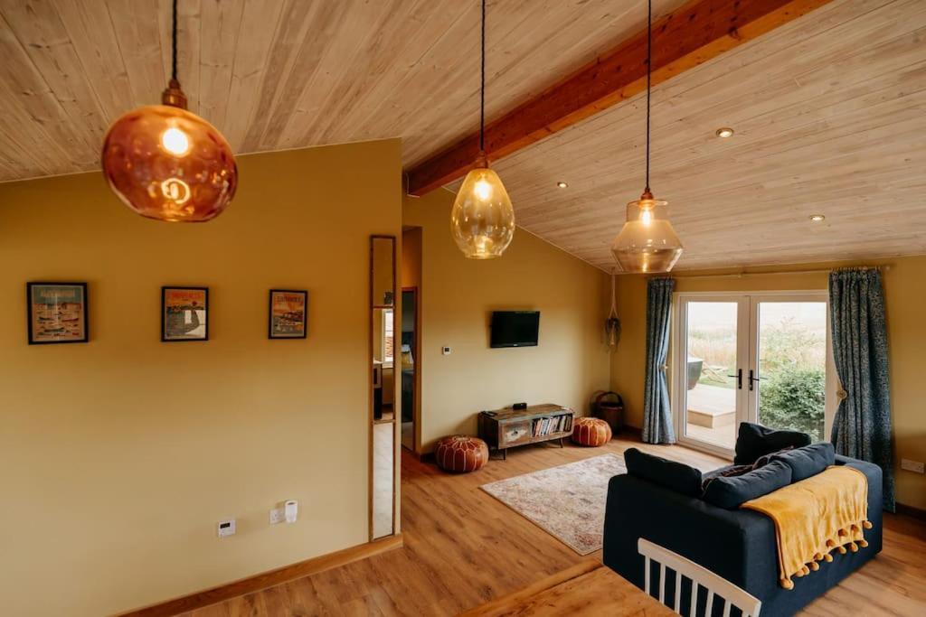Beautiful Cottage In Bredfield Near To Woodbridge On The Suffolk Coast Exterior foto