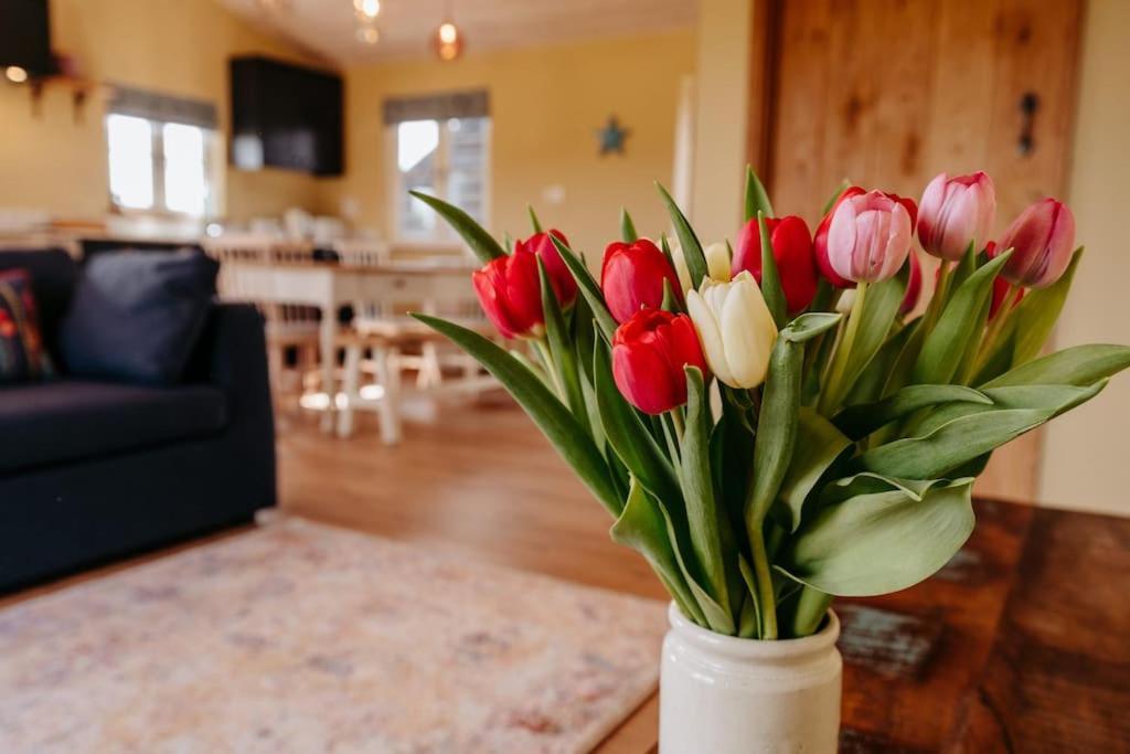 Beautiful Cottage In Bredfield Near To Woodbridge On The Suffolk Coast Exterior foto