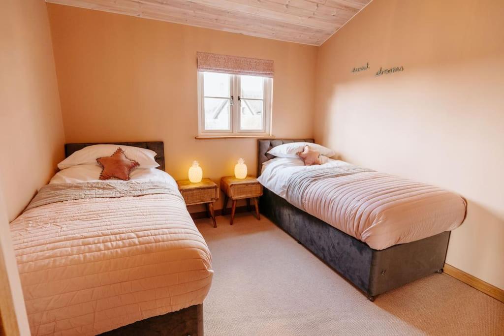 Beautiful Cottage In Bredfield Near To Woodbridge On The Suffolk Coast Exterior foto